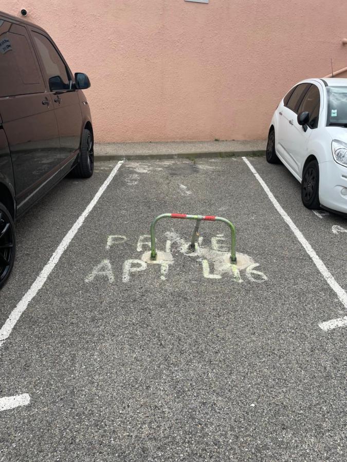 Le Fantony Port Leucate Apartment Bagian luar foto